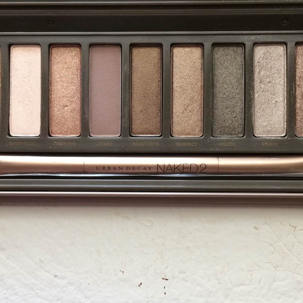❌ SOLD ❌ Urban Decay Naked2 Eyeshadow Pallete - Picture 6 of 8